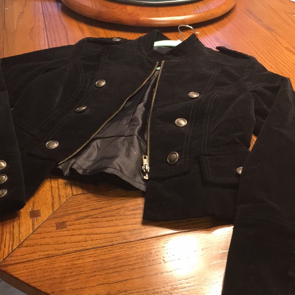 Black Jacket - Picture 2 of 6
